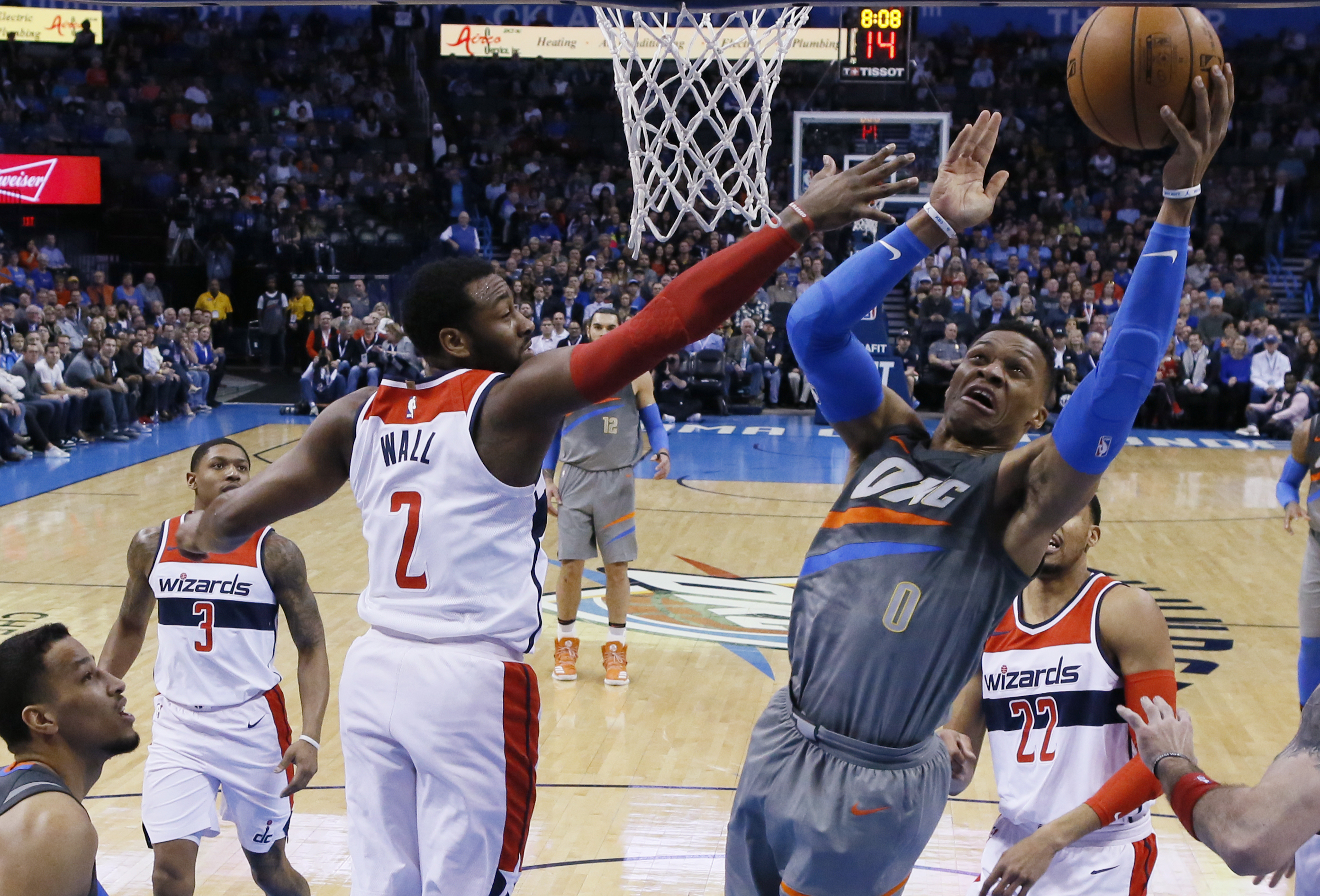 Houston negocia un traspaso entre Westbrook y Wall