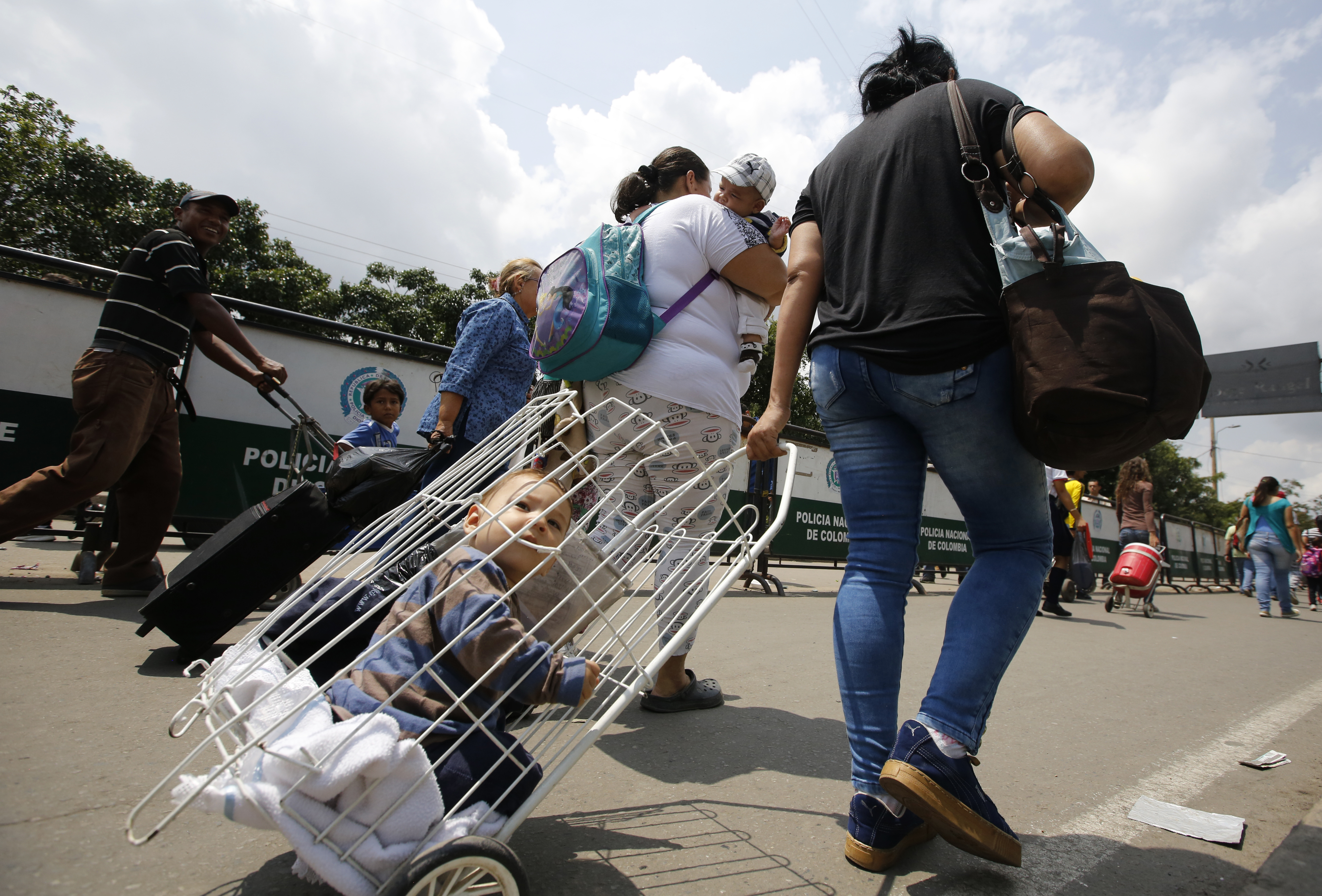 APTOPIX Colombia Sick Venezuelans