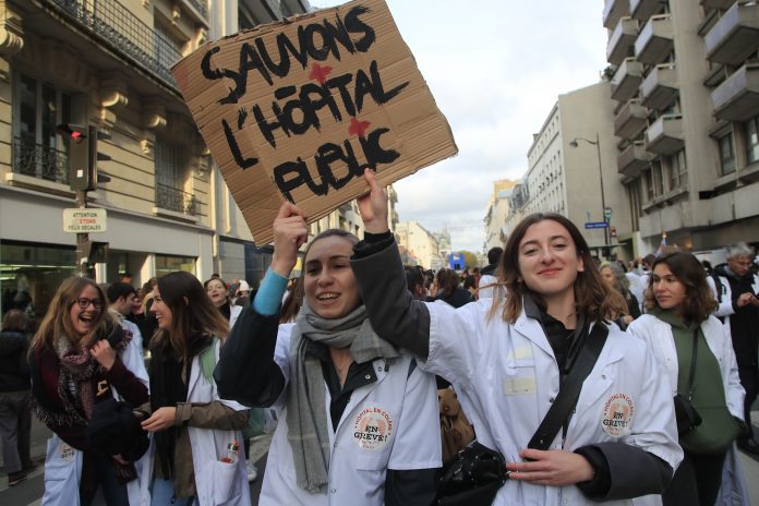 France Hospital Protest