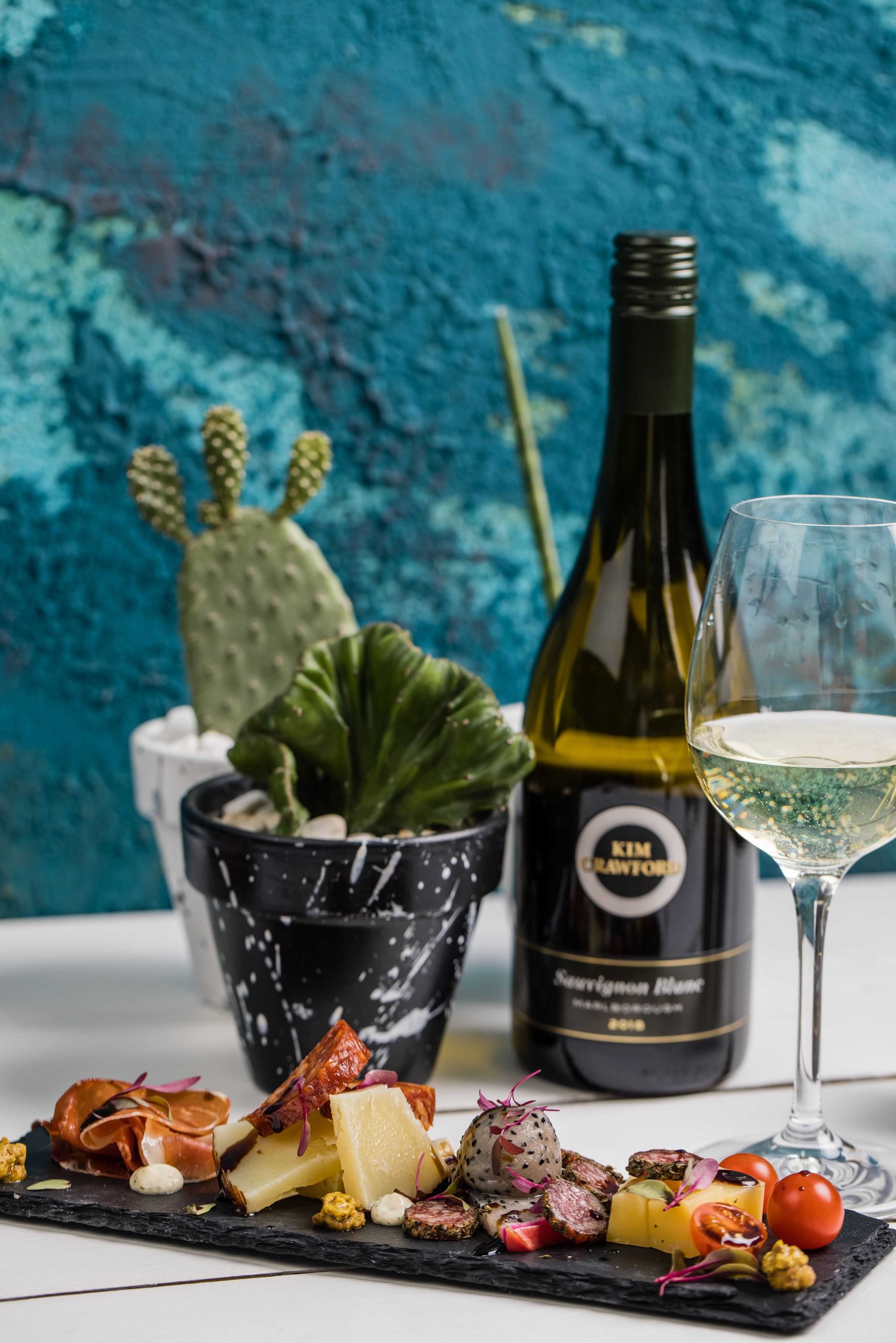 New & unique venue in Oranjestad, a must for visitors! Patio 15