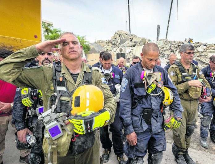 APTOPIX Building Collapse Miami