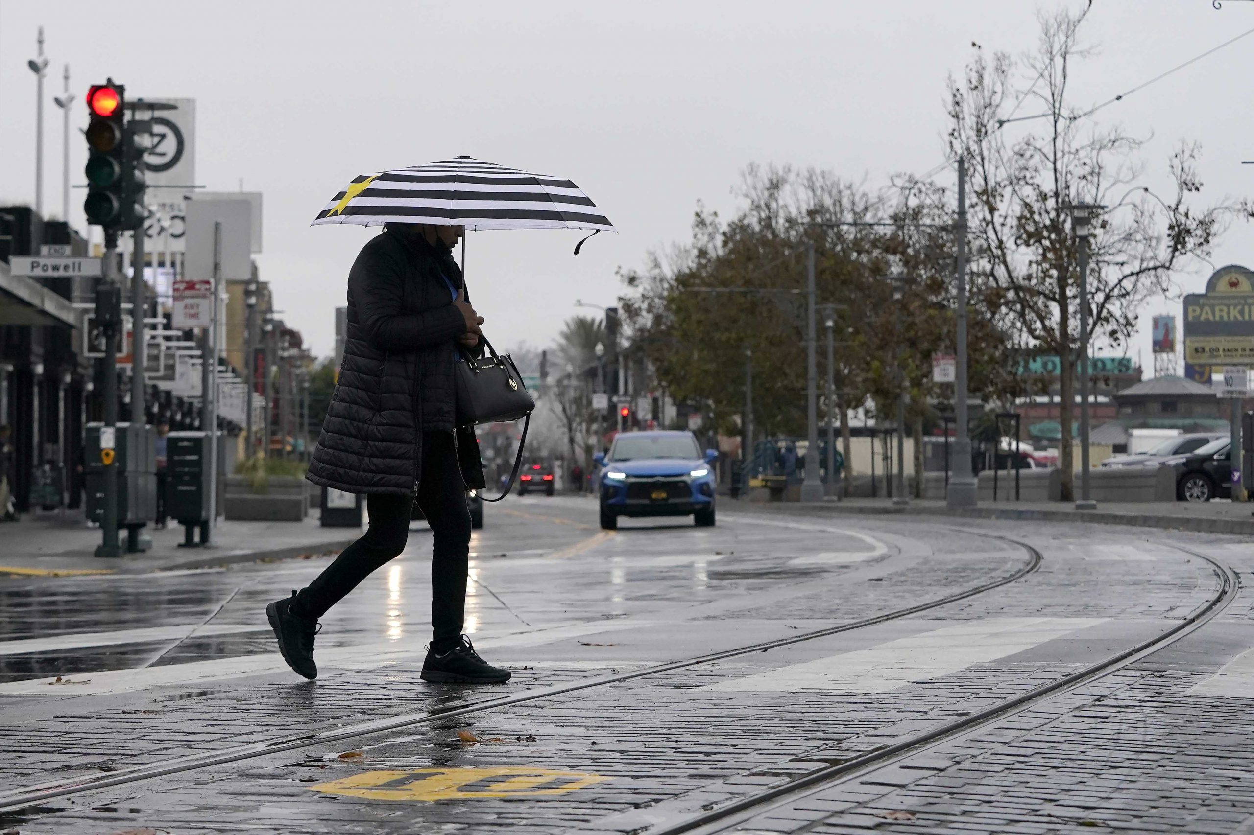 Arriving in rain