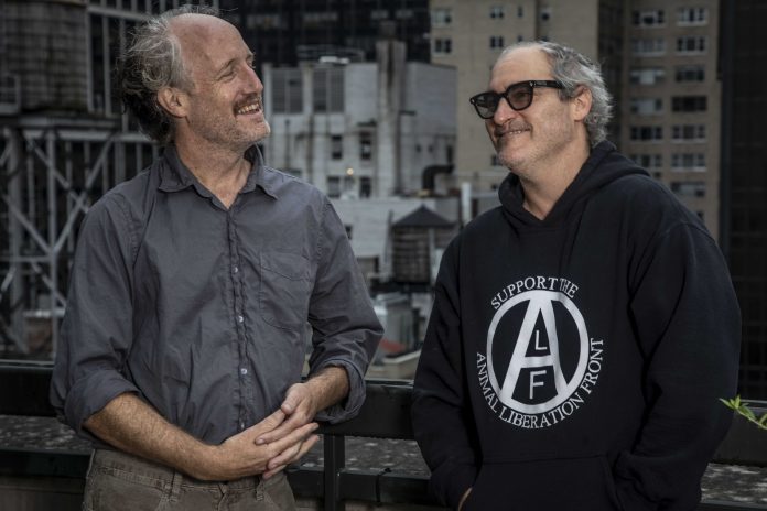 Mike Mills, Joaquin Phoenix