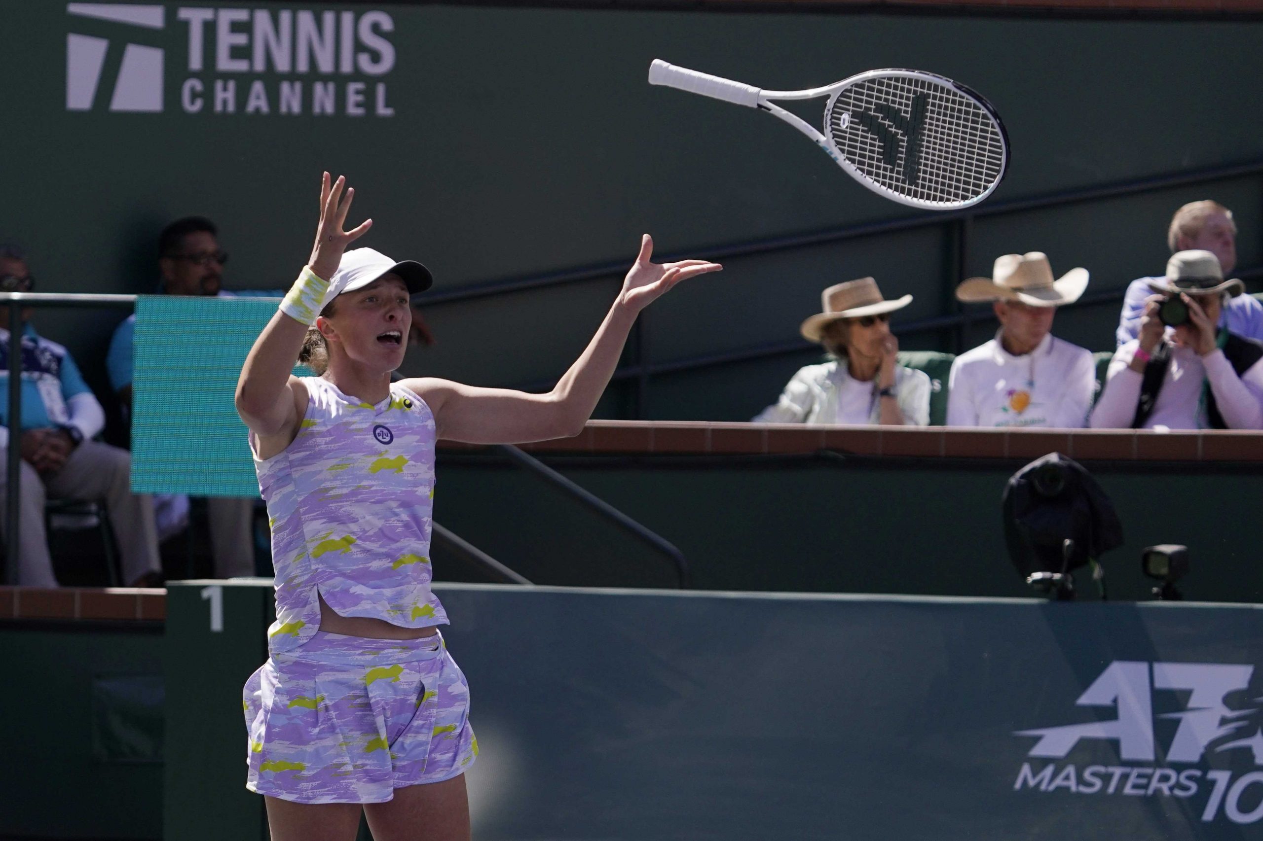 Swiatek beats Sakkari to win Indian Wells, No