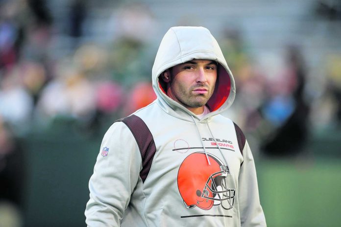 Browns Mayfield Football