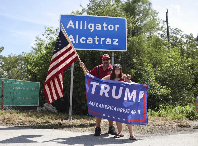 Immigration-Florida-Detention-Center
