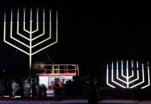 U.S. Jewish groups urge heightened security at public events after Hanukkah attack in Australia