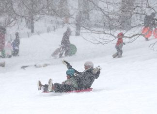 Major winter storm pounds US from south to northeast
