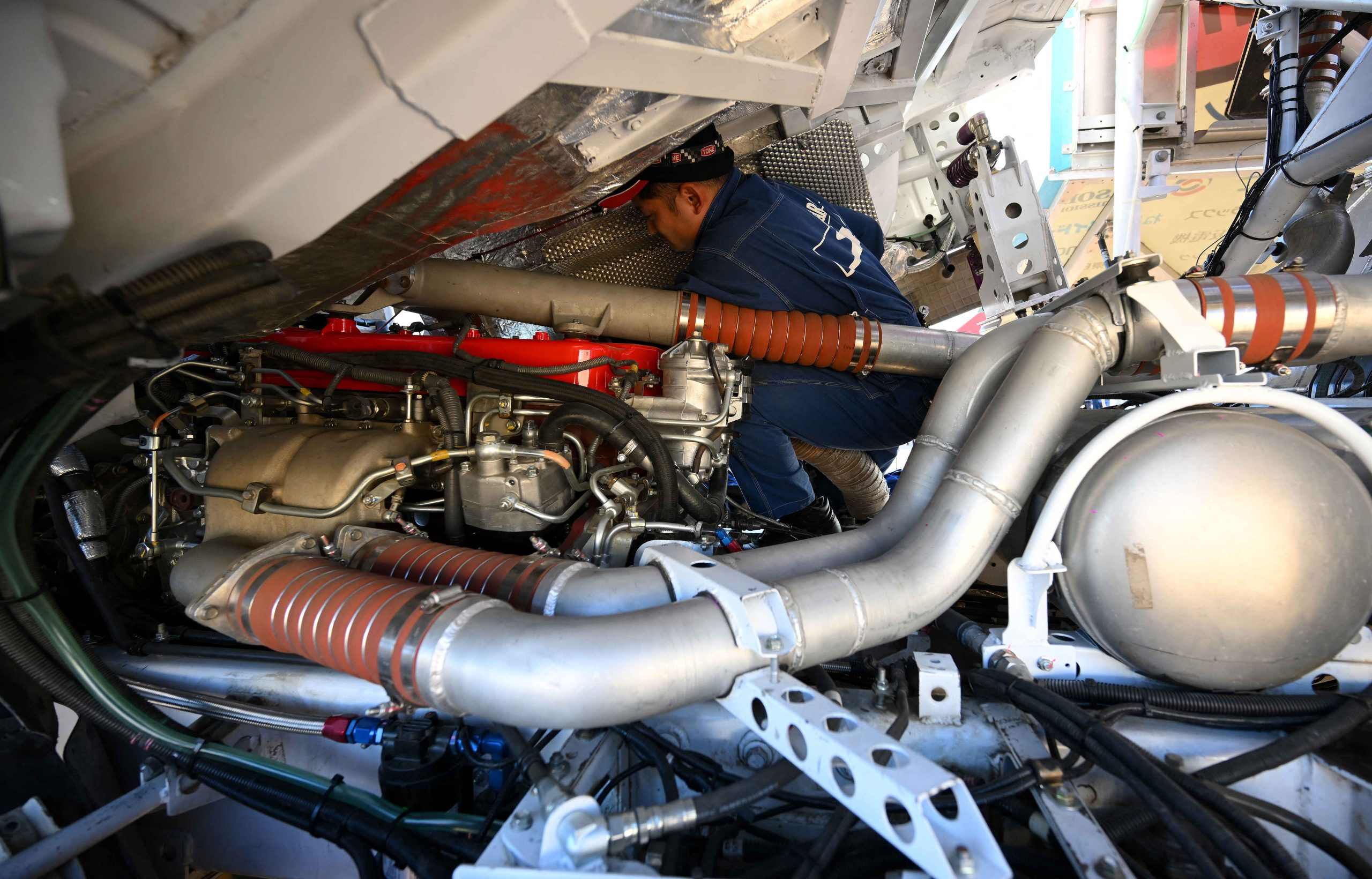 Engines of Empathy: Teens repairing cars to empower single mothers
