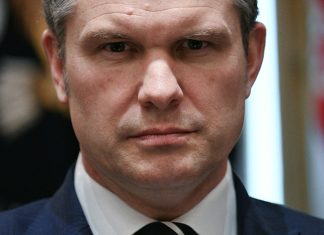 U.S. Army raises maximum enlistment age to 42