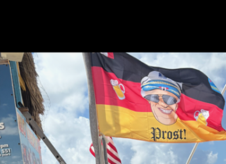 Kurt and Norma celebrate 35 years coming to Aruba!