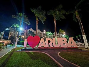 instagrammable i love aruba