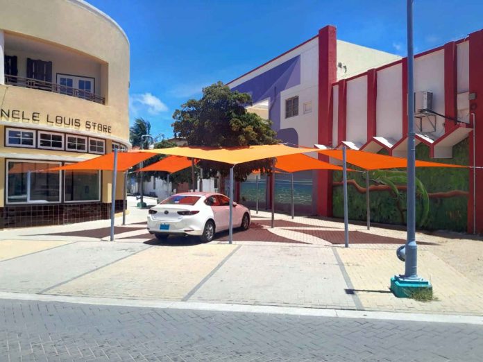 A.T.A. Replaces Canopies Near Uncle Louis Store Monument_result