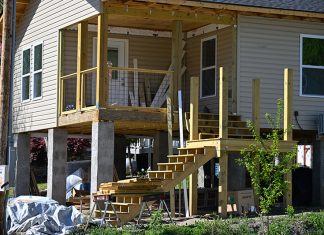 Climate risks fuel insurance costs, squeezing U.S. households even inland