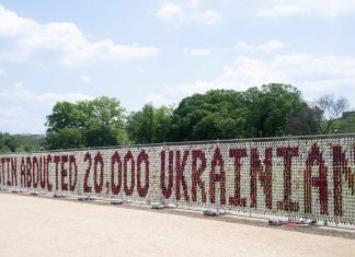Stuffed toys in U.S. capital symbolize displaced Ukrainian children