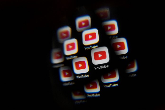 UKRAINE-RUSSIA-MEDIA-YOUTUBE-INTERNET-CONFLICT