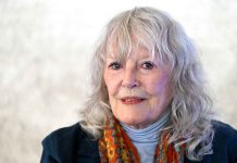 Petula Clark, 93, hopes real singers will survive the AI tide