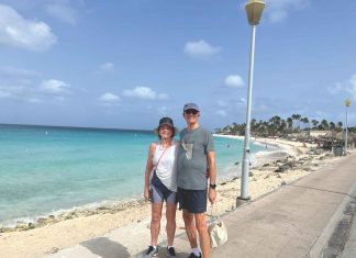 Aruba to me; Carlos Roberto and M. Beatriz Montenegro