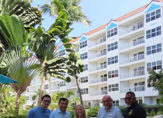 Aruba Tourism Authority honored loyal visitor at Marriott’s Aruba Ocean Club! Mrs. Katherine Lombardo