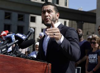 U.S. Democratic Party rattled by left-wing successes