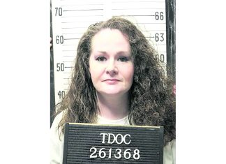 Court halts Tennessee’s first execution of woman in 200 years