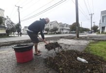 Powerful storm pummels northeast US with rain, high winds