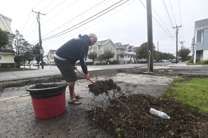 Nor'easter storm threatens US East Coast