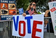 Across U.S., ‘No Kings’ events seek to boost early voting
