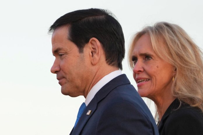 ICELAND-US-GREECE-PORTUGAL-SECURITY-POLITICS-DIPLOMACY-ENERGY